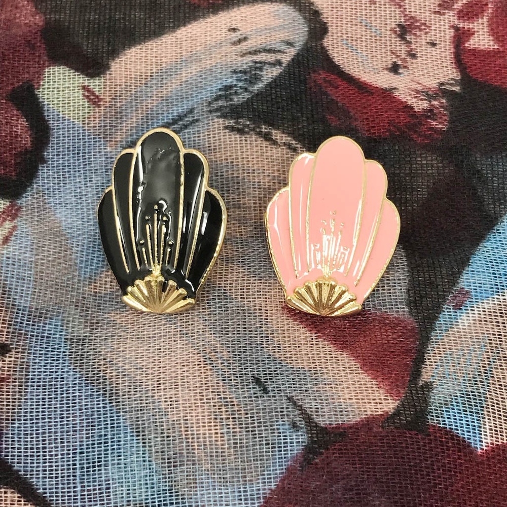 Black & Pink Beautiful Shell Pins